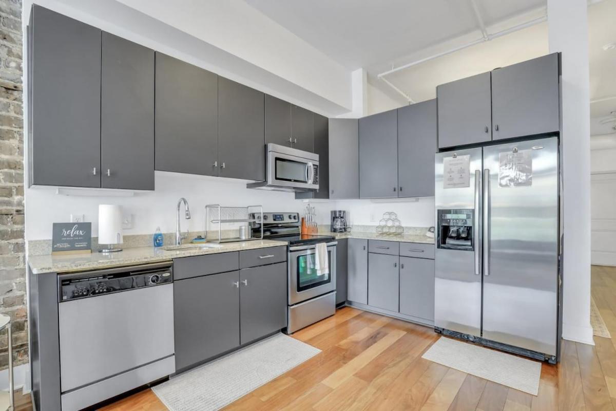 Lush Savannah Loft - Near Plant Riverside District Luaran gambar