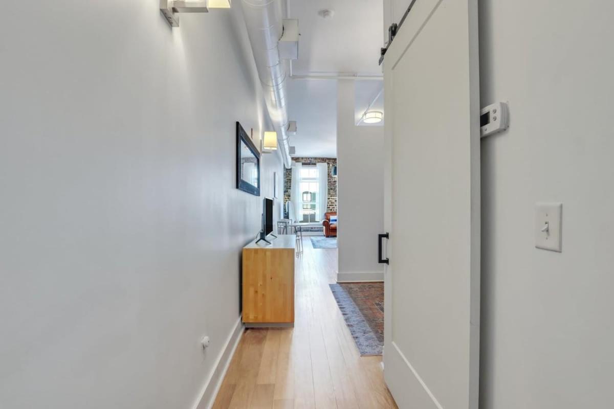 Lush Savannah Loft - Near Plant Riverside District Luaran gambar