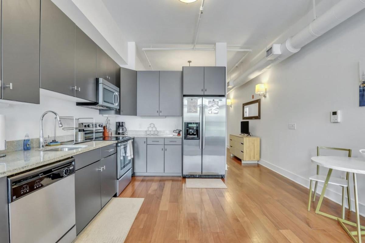 Lush Savannah Loft - Near Plant Riverside District Luaran gambar